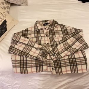 Oversized cropped flannel jacket- only worn once!